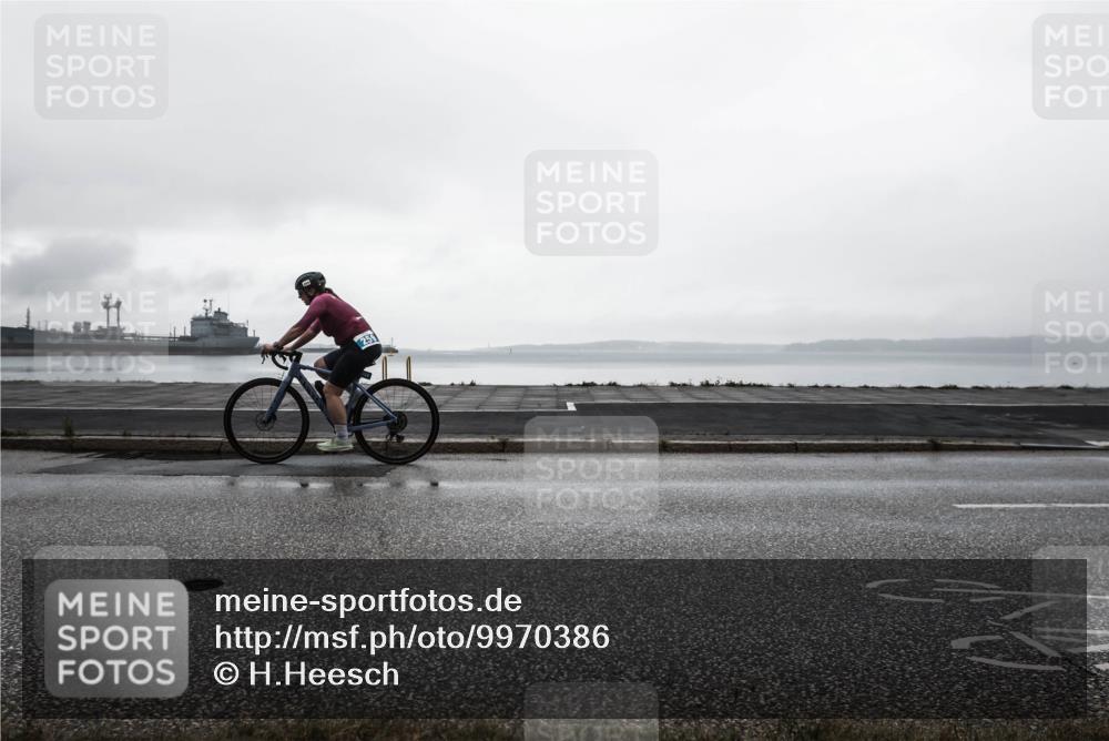 16.08.2026 - KN Förde Triathlon 2026 H.Heesch http://msf.ph/oto/9970386 16.08.2026 10:03:09 Radfahren 193, 232 meine-sportfotos.de
