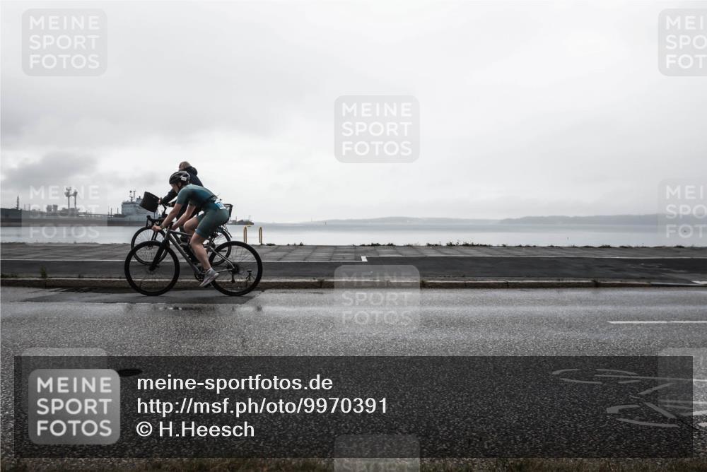 16.08.2026 - KN Förde Triathlon 2026 H.Heesch http://msf.ph/oto/9970391 16.08.2026 10:03:19 Radfahren 241, 244 meine-sportfotos.de