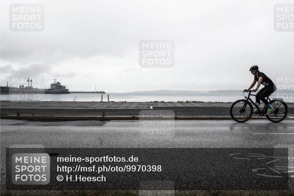 16.08.2026 - KN Förde Triathlon 2026 H.Heesch http://msf.ph/oto/9970398 16.08.2026 10:03:43 Radfahren 177, 199, 203 meine-sportfotos.de