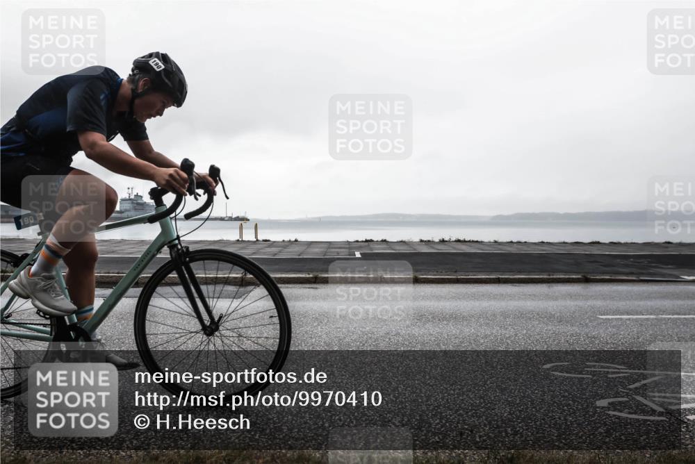 16.08.2026 - KN Förde Triathlon 2026 H.Heesch http://msf.ph/oto/9970410 16.08.2026 10:04:03 Radfahren 240 meine-sportfotos.de