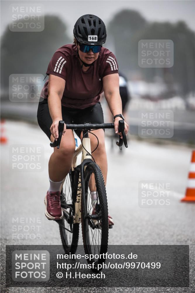 16.08.2026 - KN Förde Triathlon 2026 H.Heesch http://msf.ph/oto/9970499 16.08.2026 09:51:26 Radfahren 168, 177 meine-sportfotos.de
