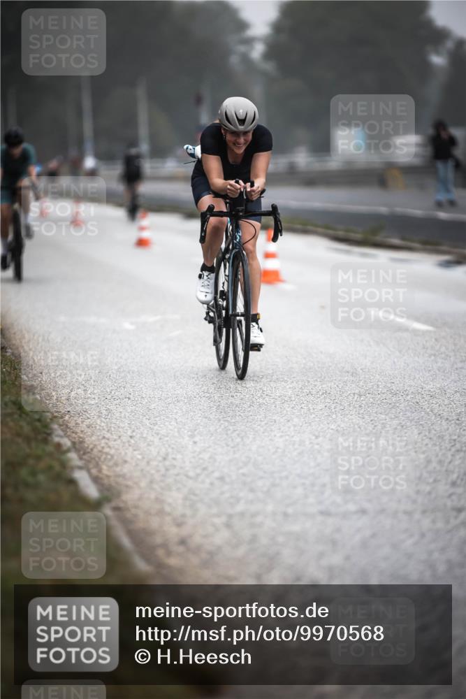 16.08.2026 - KN Förde Triathlon 2026 H.Heesch http://msf.ph/oto/9970568 16.08.2026 09:54:35 Radfahren 135, 232, 264 meine-sportfotos.de