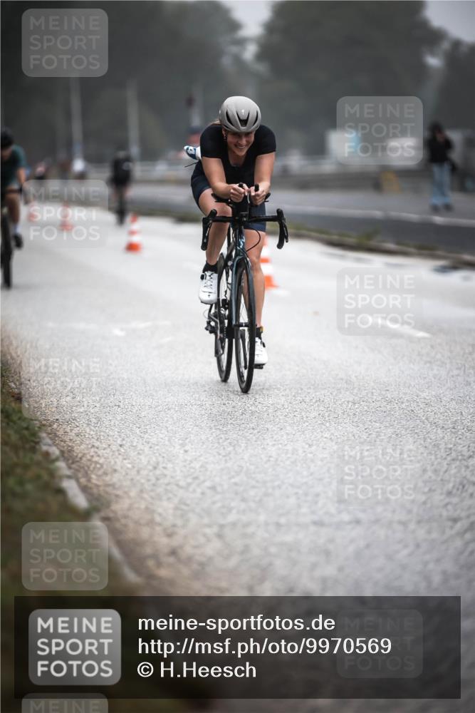 16.08.2026 - KN Förde Triathlon 2026 H.Heesch http://msf.ph/oto/9970569 16.08.2026 09:54:35 Radfahren 135, 232, 264 meine-sportfotos.de