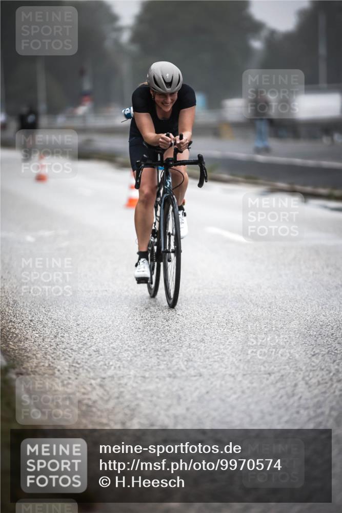 16.08.2026 - KN Förde Triathlon 2026 H.Heesch http://msf.ph/oto/9970574 16.08.2026 09:54:35 Radfahren 135, 232, 264 meine-sportfotos.de