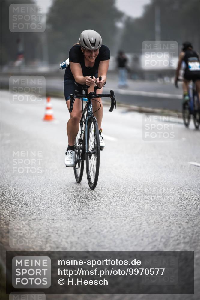16.08.2026 - KN Förde Triathlon 2026 H.Heesch http://msf.ph/oto/9970577 16.08.2026 09:54:35 Radfahren 135, 232, 264 meine-sportfotos.de