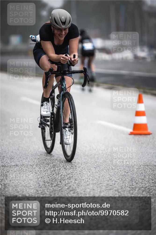 16.08.2026 - KN Förde Triathlon 2026 H.Heesch http://msf.ph/oto/9970582 16.08.2026 09:54:36 Radfahren 135, 232, 264 meine-sportfotos.de