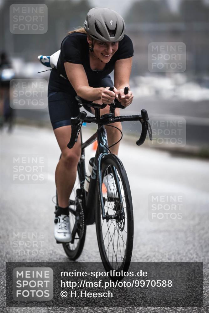 16.08.2026 - KN Förde Triathlon 2026 H.Heesch http://msf.ph/oto/9970588 16.08.2026 09:54:36 Radfahren 135, 232, 264 meine-sportfotos.de