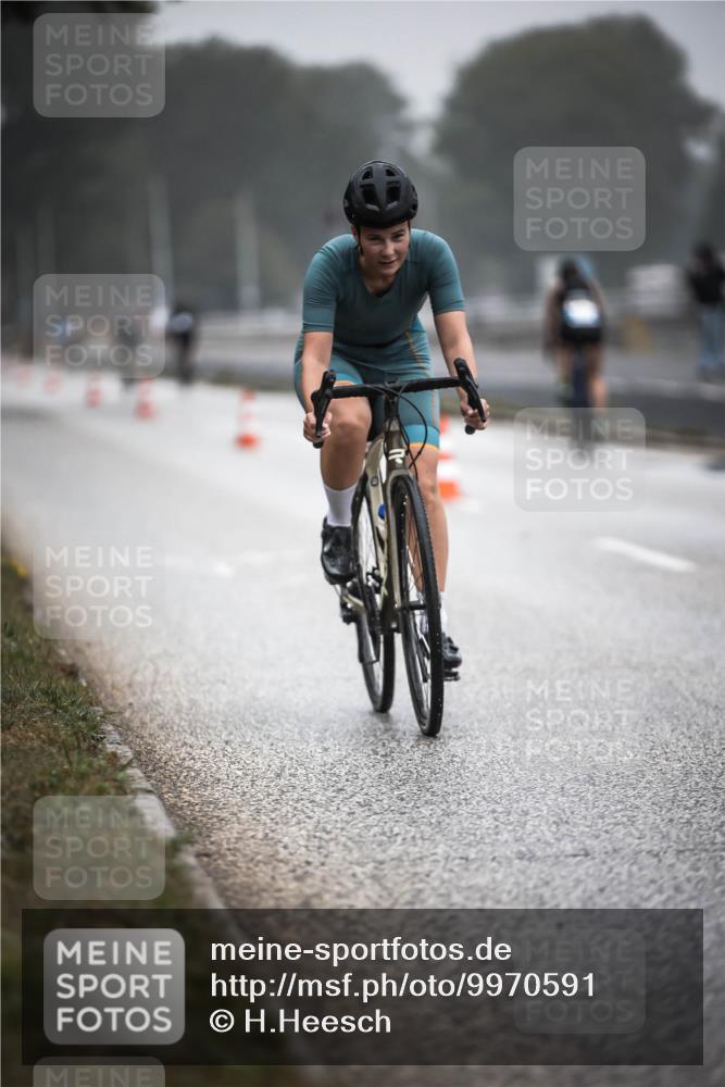 16.08.2026 - KN Förde Triathlon 2026 H.Heesch http://msf.ph/oto/9970591 16.08.2026 09:54:38 Radfahren 135, 232 meine-sportfotos.de