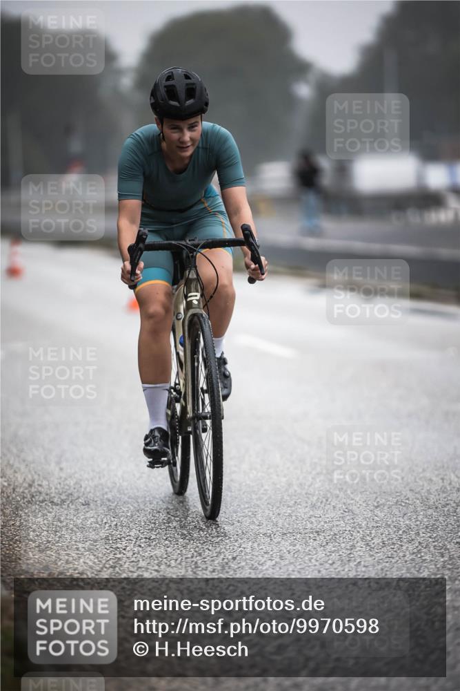 16.08.2026 - KN Förde Triathlon 2026 H.Heesch http://msf.ph/oto/9970598 16.08.2026 09:54:38 Radfahren 135, 232 meine-sportfotos.de