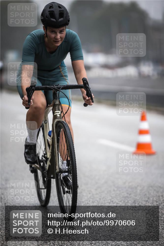 16.08.2026 - KN Förde Triathlon 2026 H.Heesch http://msf.ph/oto/9970606 16.08.2026 09:54:38 Radfahren 135, 232 meine-sportfotos.de
