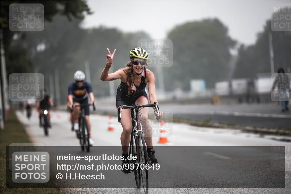 16.08.2026 - KN Förde Triathlon 2026 H.Heesch http://msf.ph/oto/9970649 16.08.2026 09:54:50 Radfahren 128, 132, 193, 241 meine-sportfotos.de