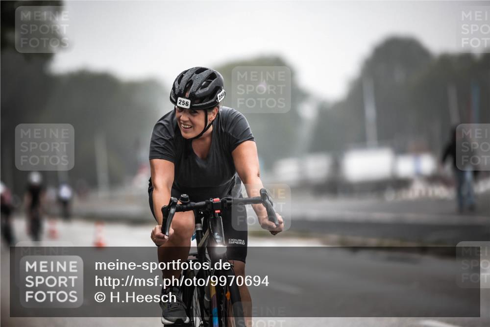 16.08.2026 - KN Förde Triathlon 2026 H.Heesch http://msf.ph/oto/9970694 16.08.2026 09:54:56 Radfahren 193, 199, 205, 247, 256 meine-sportfotos.de