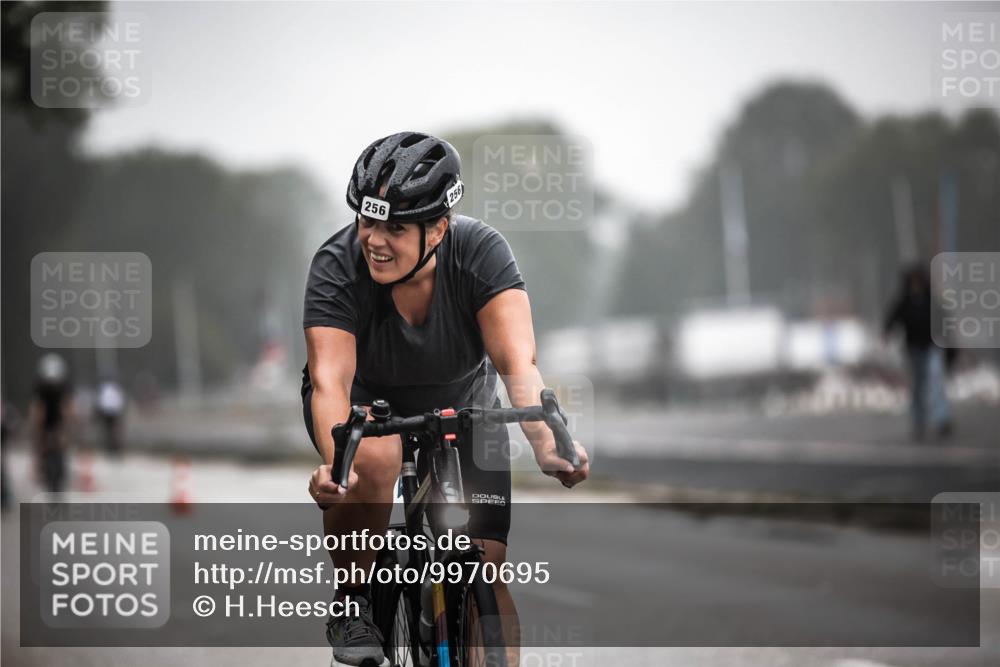 16.08.2026 - KN Förde Triathlon 2026 H.Heesch http://msf.ph/oto/9970695 16.08.2026 09:54:56 Radfahren 193, 199, 205, 247, 256 meine-sportfotos.de