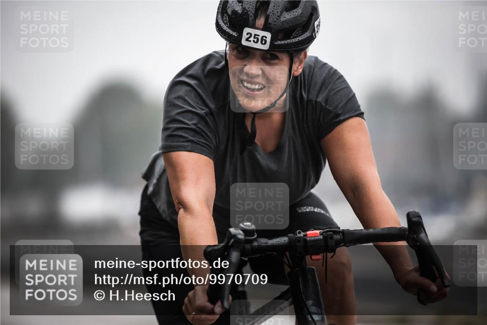 16.08.2026 - KN Förde Triathlon 2026 H.Heesch http://msf.ph/oto/9970709 16.08.2026 09:54:56 Radfahren 193, 199, 205, 247, 256 meine-sportfotos.de