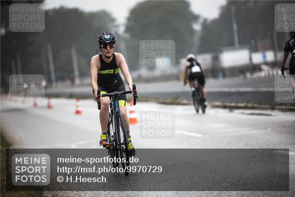 16.08.2026 - KN Förde Triathlon 2026 H.Heesch http://msf.ph/oto/9970729 16.08.2026 09:55:04 Radfahren 125, 214 meine-sportfotos.de