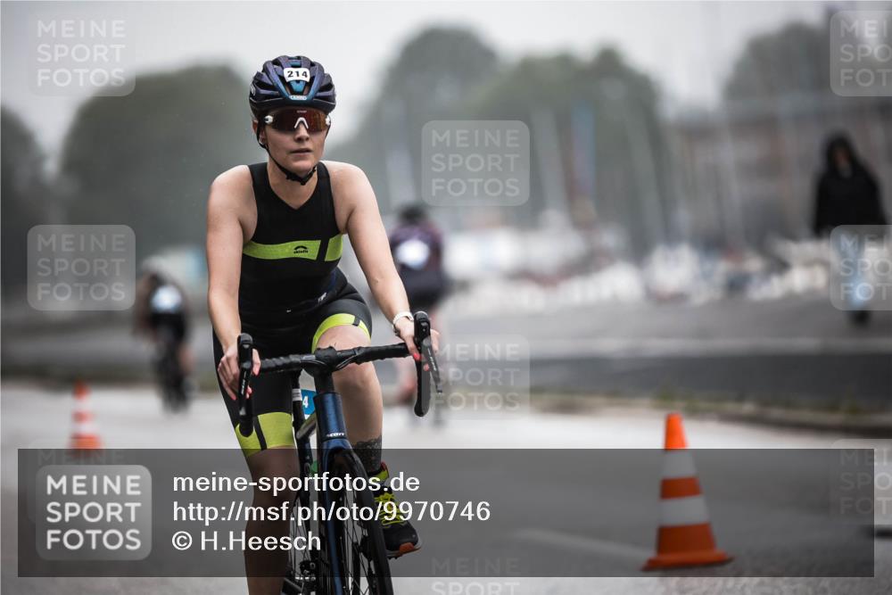 16.08.2026 - KN Förde Triathlon 2026 H.Heesch http://msf.ph/oto/9970746 16.08.2026 09:55:05 Radfahren 125, 170, 214 meine-sportfotos.de
