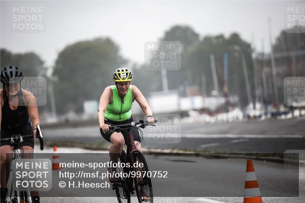 16.08.2026 - KN Förde Triathlon 2026 H.Heesch http://msf.ph/oto/9970752 16.08.2026 09:55:21 Radfahren 112, 235, 240 meine-sportfotos.de
