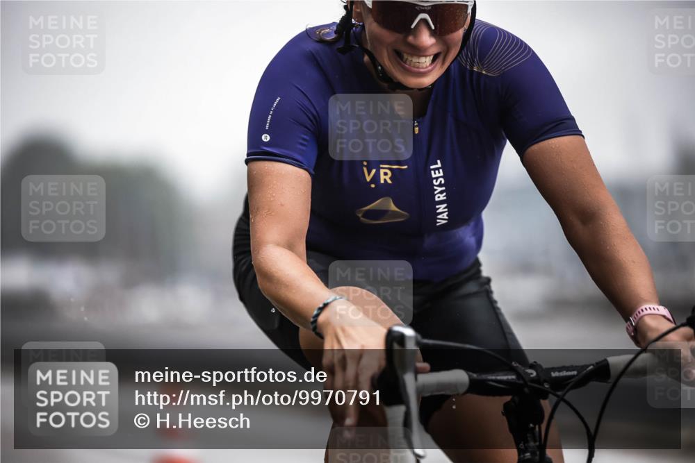 16.08.2026 - KN Förde Triathlon 2026 H.Heesch http://msf.ph/oto/9970791 16.08.2026 09:55:26 Radfahren 112, 219, 223 meine-sportfotos.de