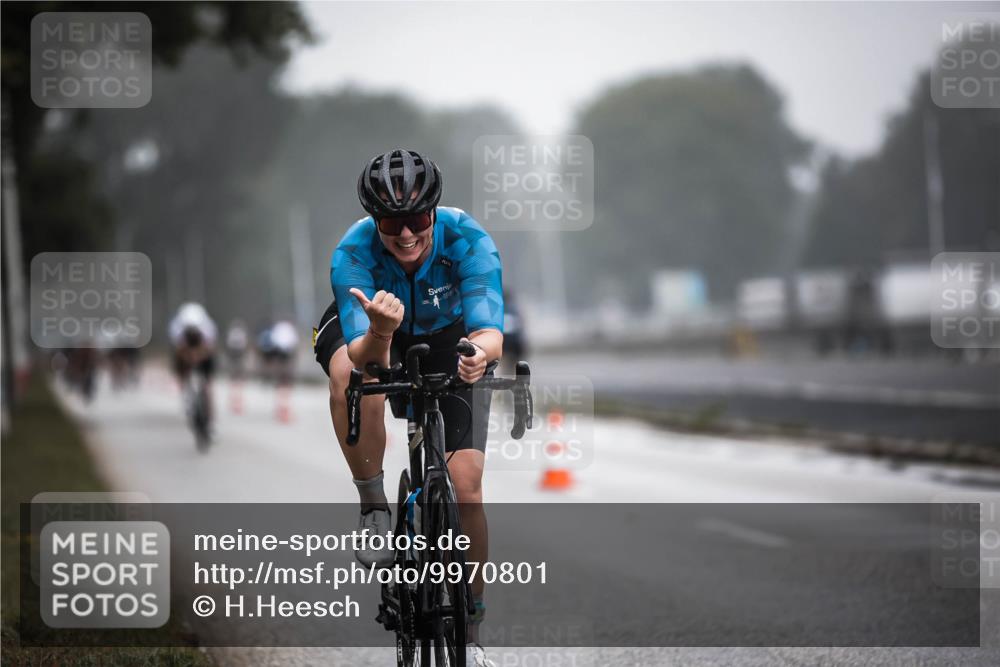 16.08.2026 - KN Förde Triathlon 2026 H.Heesch http://msf.ph/oto/9970801 16.08.2026 09:55:54 Radfahren 131, 216, 226 meine-sportfotos.de