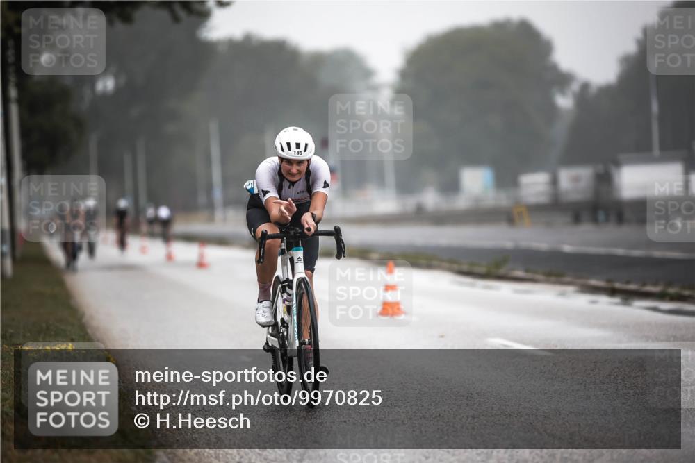 16.08.2026 - KN Förde Triathlon 2026 H.Heesch http://msf.ph/oto/9970825 16.08.2026 09:55:58 Radfahren 131, 216, 226 meine-sportfotos.de