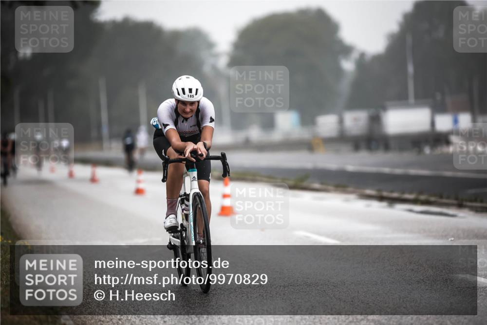 16.08.2026 - KN Förde Triathlon 2026 H.Heesch http://msf.ph/oto/9970829 16.08.2026 09:55:59 Radfahren 131, 216 meine-sportfotos.de