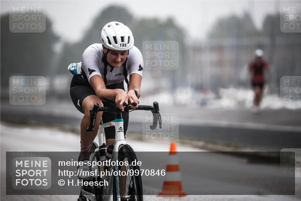16.08.2026 - KN Förde Triathlon 2026 H.Heesch http://msf.ph/oto/9970846 16.08.2026 09:55:59 Radfahren 131, 216 meine-sportfotos.de