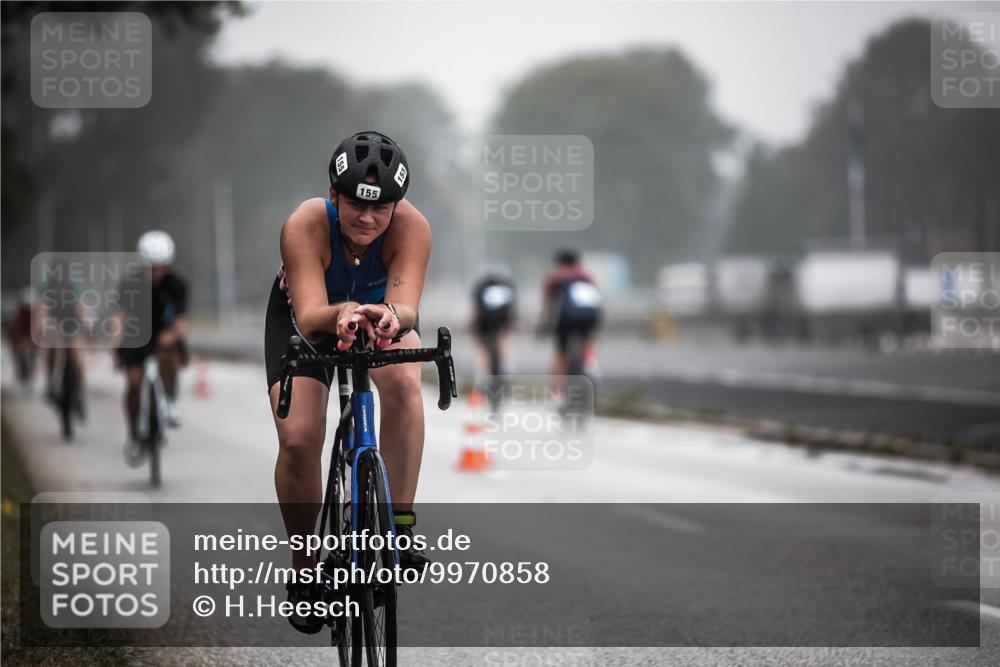 16.08.2026 - KN Förde Triathlon 2026 H.Heesch http://msf.ph/oto/9970858 16.08.2026 09:56:06 Radfahren 202, 229 meine-sportfotos.de