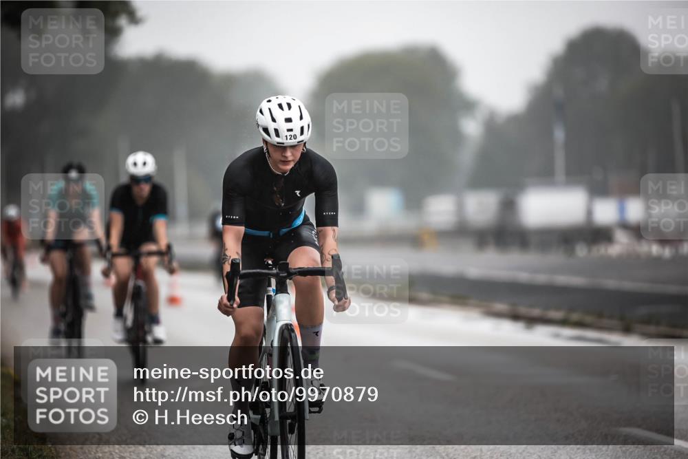 16.08.2026 - KN Förde Triathlon 2026 H.Heesch http://msf.ph/oto/9970879 16.08.2026 09:56:08 Radfahren 197, 202, 229 meine-sportfotos.de