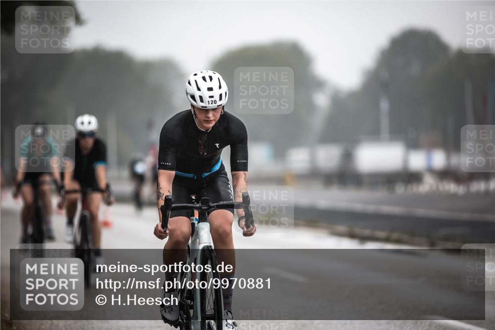 16.08.2026 - KN Förde Triathlon 2026 H.Heesch http://msf.ph/oto/9970881 16.08.2026 09:56:08 Radfahren 197, 202, 229 meine-sportfotos.de