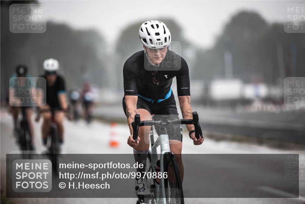 16.08.2026 - KN Förde Triathlon 2026 H.Heesch http://msf.ph/oto/9970886 16.08.2026 09:56:08 Radfahren 197, 202, 229 meine-sportfotos.de
