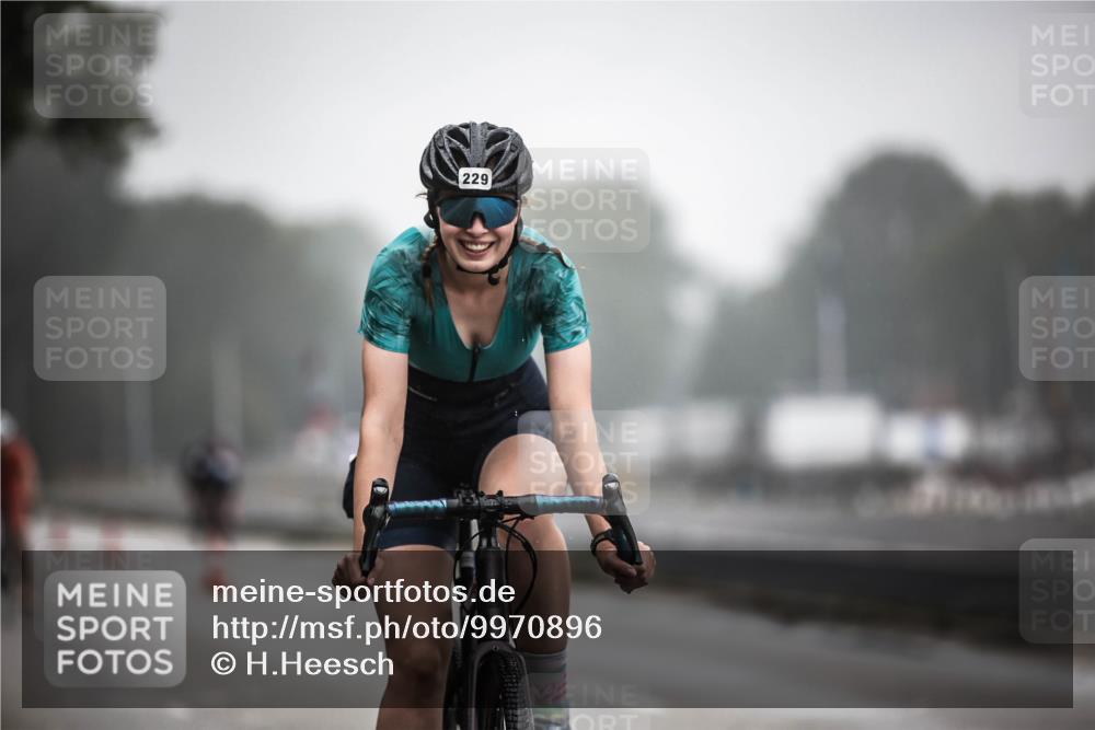 16.08.2026 - KN Förde Triathlon 2026 H.Heesch http://msf.ph/oto/9970896 16.08.2026 09:56:11 Radfahren 195, 197, 202, 229, 254, 805 meine-sportfotos.de