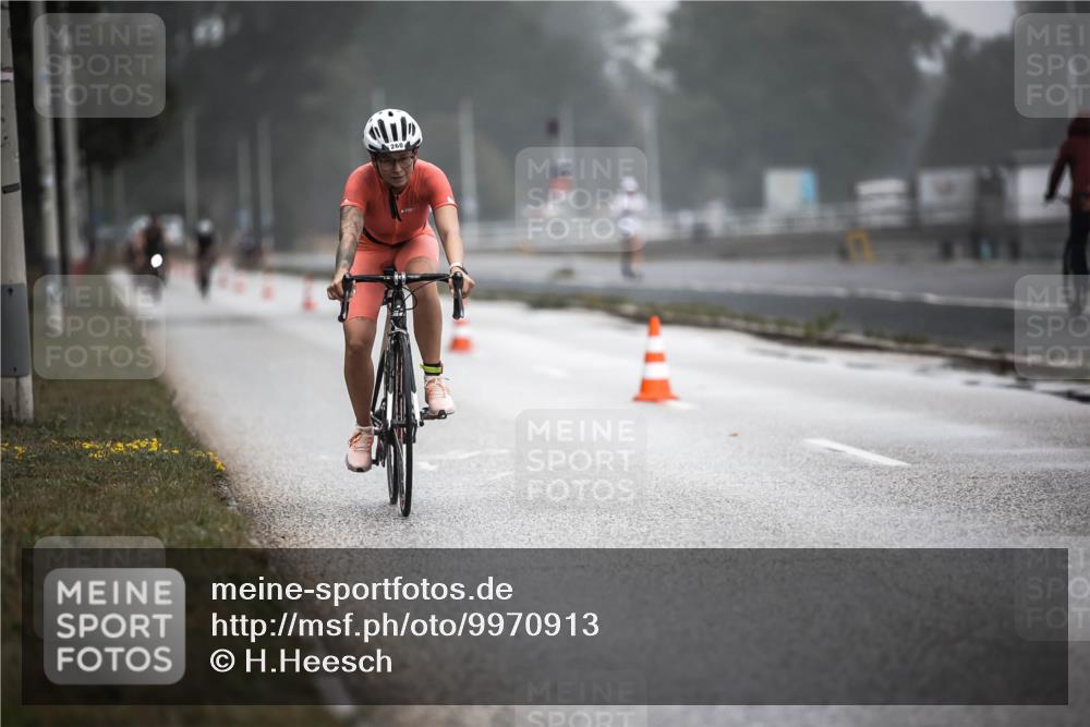 16.08.2026 - KN Förde Triathlon 2026 H.Heesch http://msf.ph/oto/9970913 16.08.2026 09:56:14 Radfahren 195, 197, 229, 254, 260, 805 meine-sportfotos.de