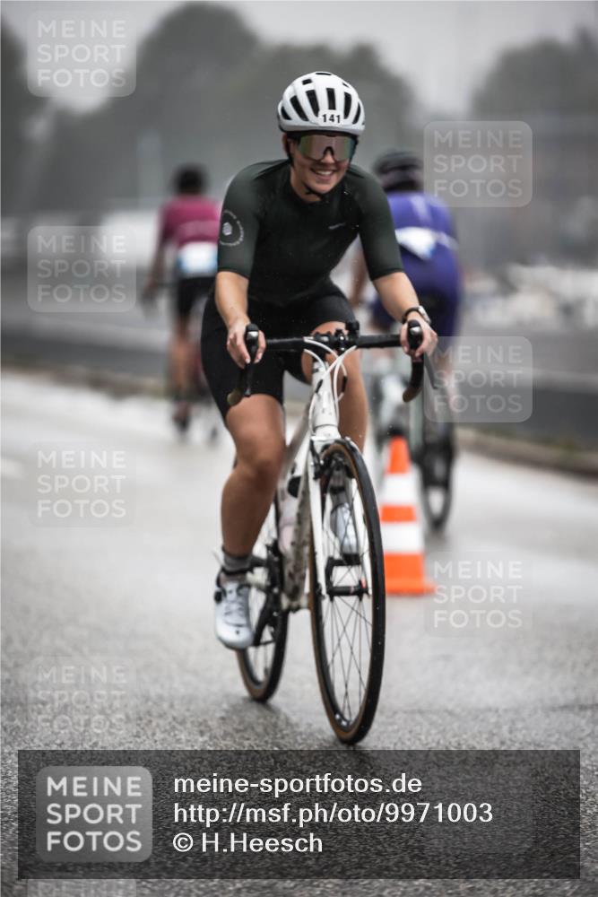 16.08.2026 - KN Förde Triathlon 2026 H.Heesch http://msf.ph/oto/9971003 16.08.2026 09:56:31 Radfahren 108, 137, 172 meine-sportfotos.de