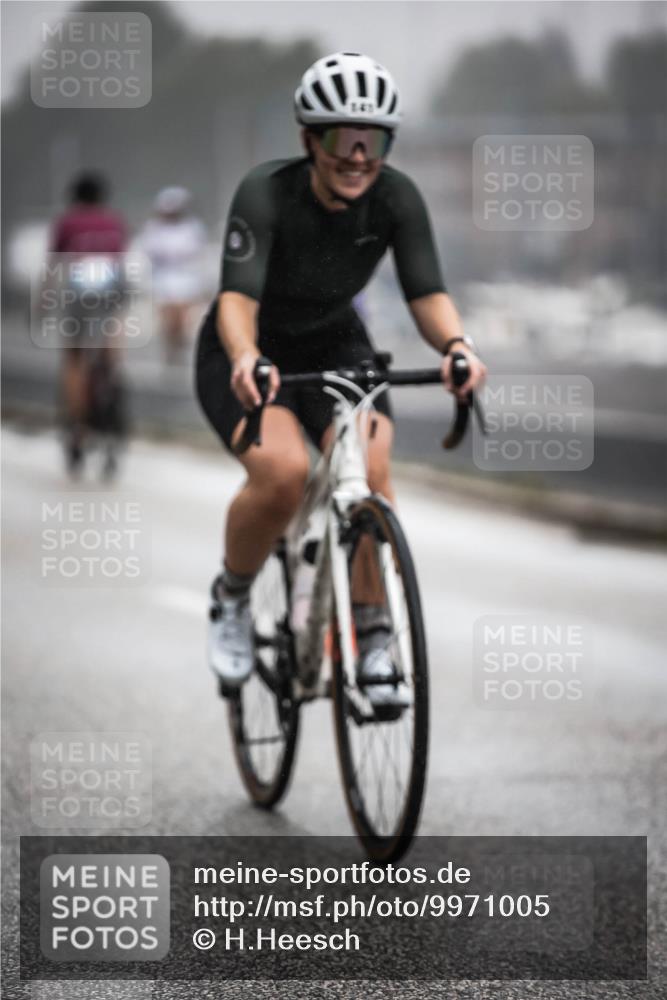 16.08.2026 - KN Förde Triathlon 2026 H.Heesch http://msf.ph/oto/9971005 16.08.2026 09:56:31 Radfahren 108, 137, 172 meine-sportfotos.de