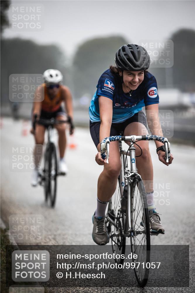 16.08.2026 - KN Förde Triathlon 2026 H.Heesch http://msf.ph/oto/9971057 16.08.2026 09:56:54 Radfahren 145, 153, 222 meine-sportfotos.de