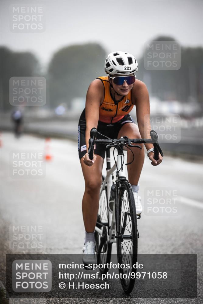 16.08.2026 - KN Förde Triathlon 2026 H.Heesch http://msf.ph/oto/9971058 16.08.2026 09:56:55 Radfahren 145, 153, 222 meine-sportfotos.de