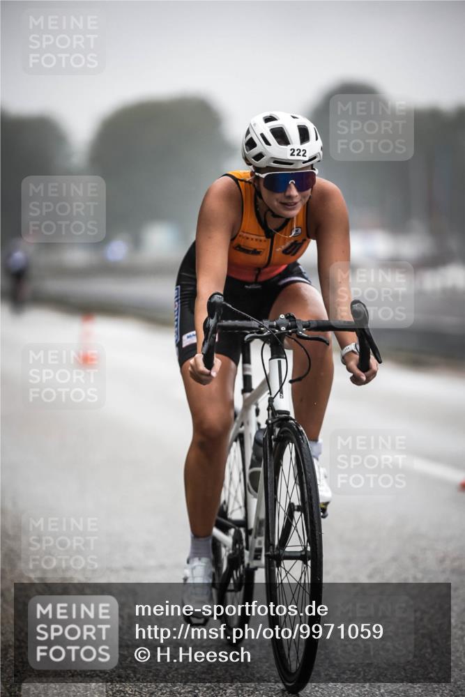 16.08.2026 - KN Förde Triathlon 2026 H.Heesch http://msf.ph/oto/9971059 16.08.2026 09:56:55 Radfahren 145, 153, 222 meine-sportfotos.de