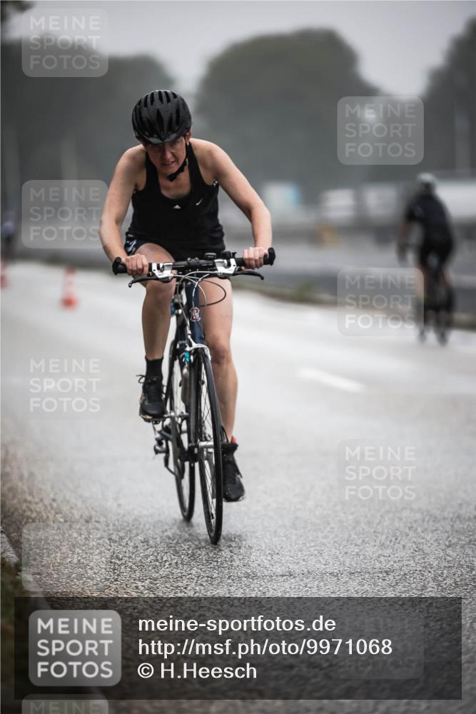 16.08.2026 - KN Förde Triathlon 2026 H.Heesch http://msf.ph/oto/9971068 16.08.2026 09:57:00 Radfahren 145, 213, 215 meine-sportfotos.de