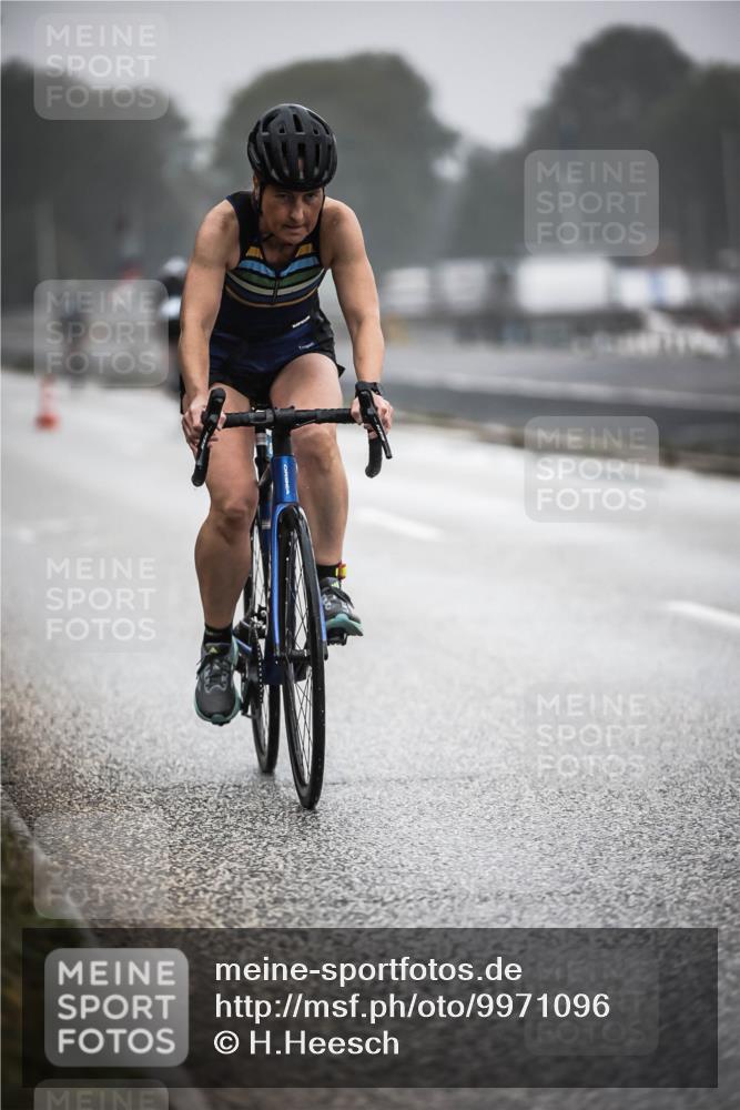 16.08.2026 - KN Förde Triathlon 2026 H.Heesch http://msf.ph/oto/9971096 16.08.2026 09:57:22 Radfahren 124, 182 meine-sportfotos.de