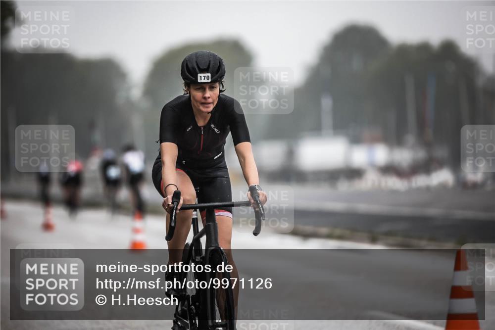 16.08.2026 - KN Förde Triathlon 2026 H.Heesch http://msf.ph/oto/9971126 16.08.2026 09:57:47 Radfahren 161, 164, 166, 246 meine-sportfotos.de
