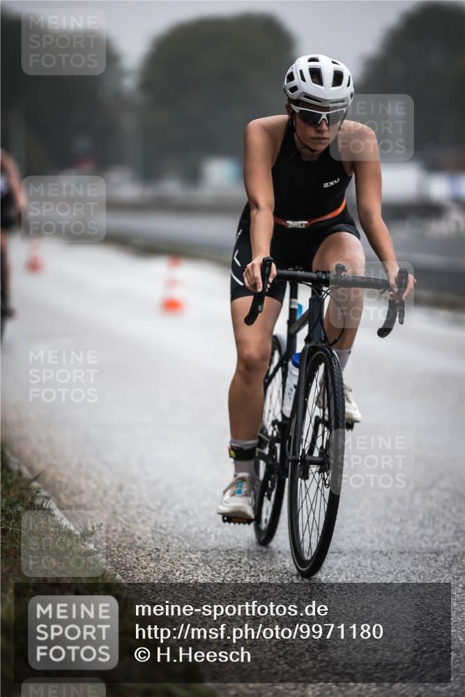 16.08.2026 - KN Förde Triathlon 2026 H.Heesch http://msf.ph/oto/9971180 16.08.2026 09:58:20 Radfahren 186, 205, 251, 262 meine-sportfotos.de