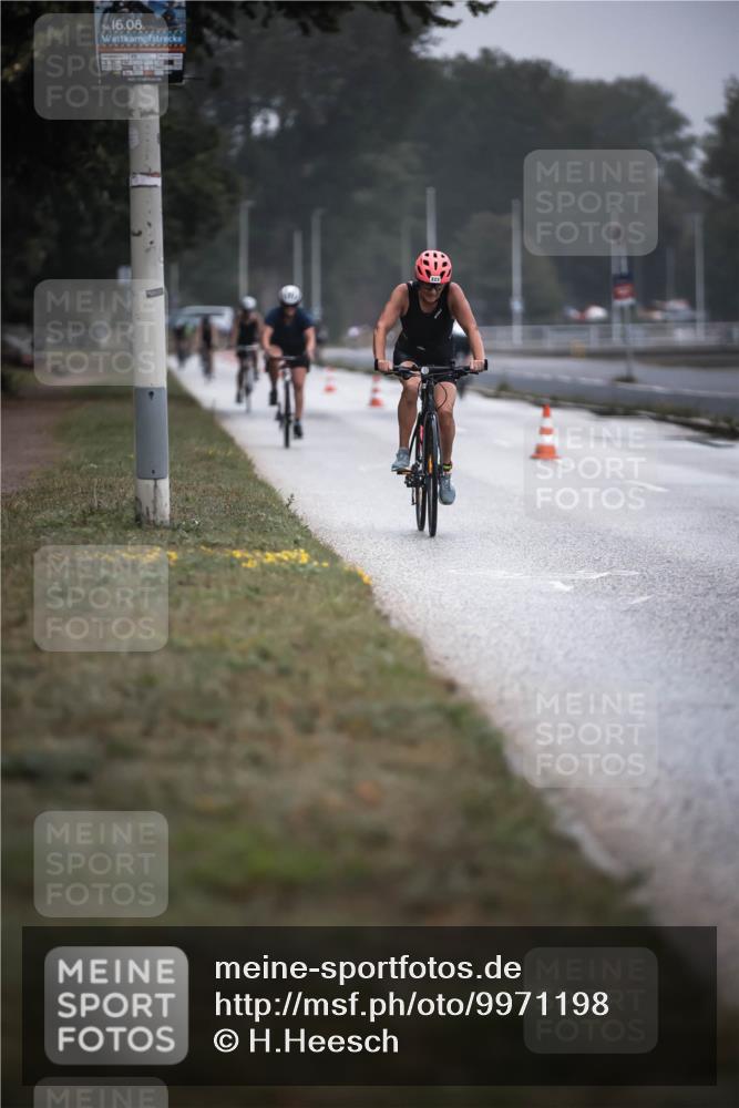 16.08.2026 - KN Förde Triathlon 2026 H.Heesch http://msf.ph/oto/9971198 16.08.2026 09:58:22 Radfahren 186, 223, 251, 262 meine-sportfotos.de