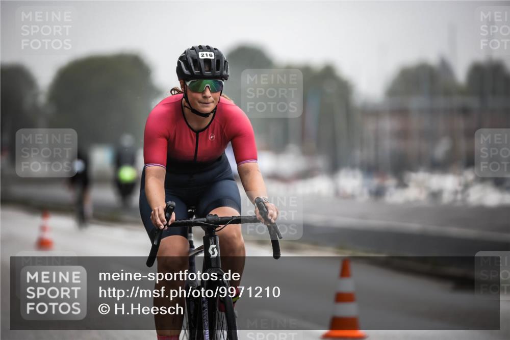 16.08.2026 - KN Förde Triathlon 2026 H.Heesch http://msf.ph/oto/9971210 16.08.2026 09:58:48 Radfahren 216 meine-sportfotos.de