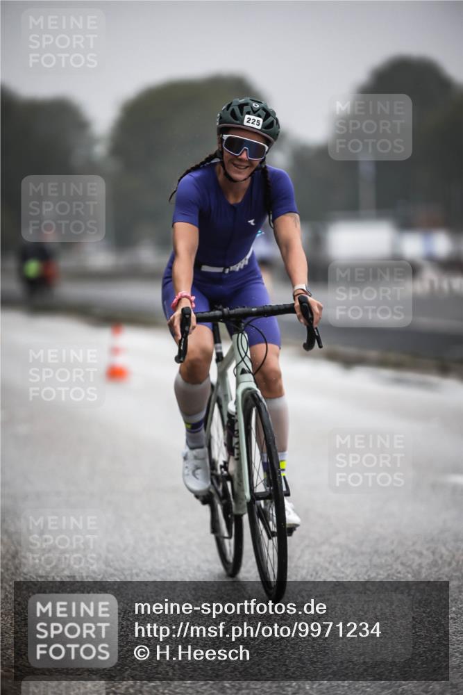16.08.2026 - KN Förde Triathlon 2026 H.Heesch http://msf.ph/oto/9971234 16.08.2026 09:58:56 Radfahren 138, 156, 174, 254, 265 meine-sportfotos.de