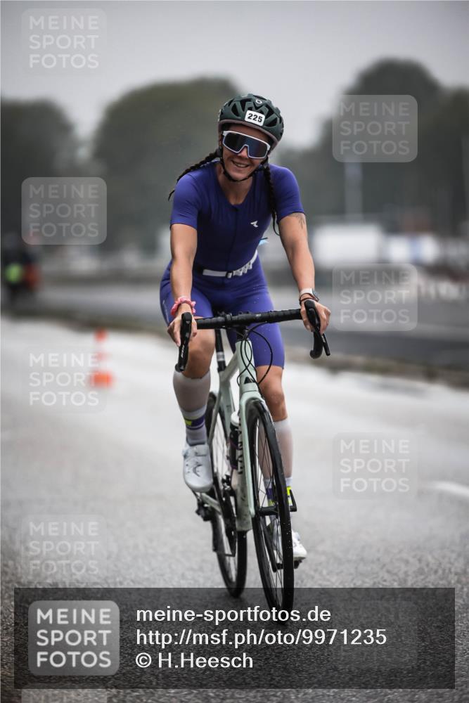 16.08.2026 - KN Förde Triathlon 2026 H.Heesch http://msf.ph/oto/9971235 16.08.2026 09:58:56 Radfahren 138, 156, 174, 254, 265 meine-sportfotos.de