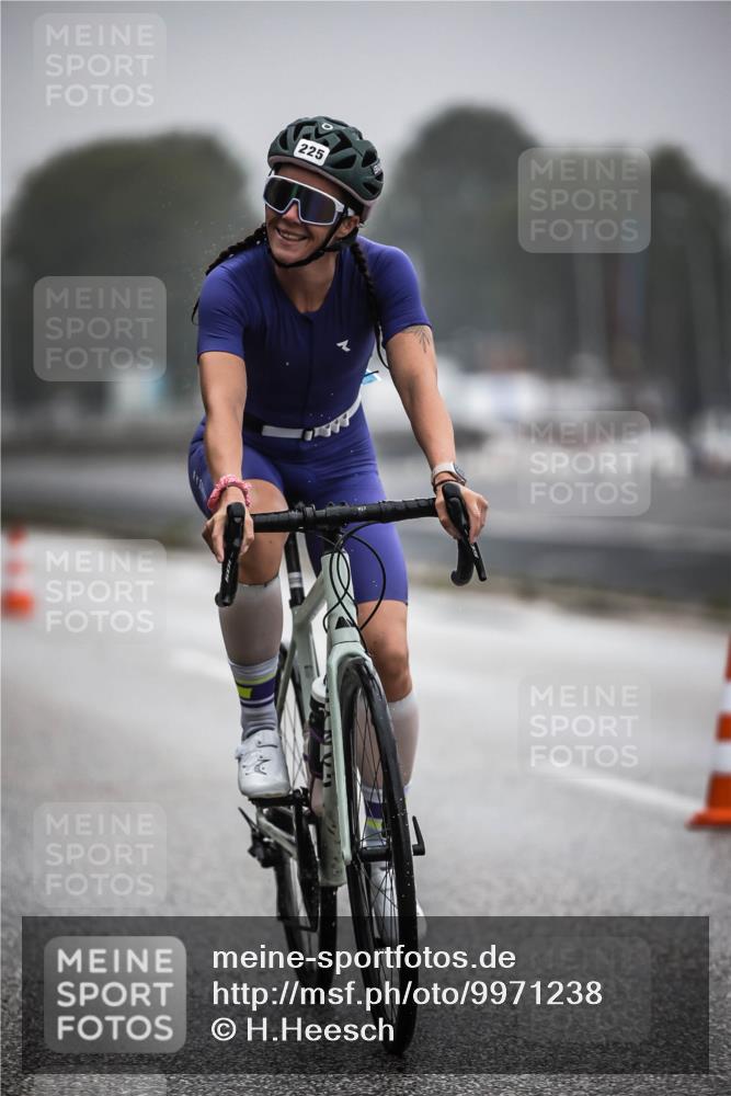 16.08.2026 - KN Förde Triathlon 2026 H.Heesch http://msf.ph/oto/9971238 16.08.2026 09:58:56 Radfahren 138, 156, 174, 254, 265 meine-sportfotos.de