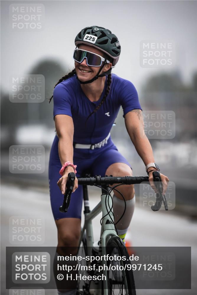 16.08.2026 - KN Förde Triathlon 2026 H.Heesch http://msf.ph/oto/9971245 16.08.2026 09:58:56 Radfahren 138, 156, 174, 254, 265 meine-sportfotos.de