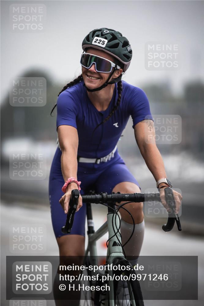 16.08.2026 - KN Förde Triathlon 2026 H.Heesch http://msf.ph/oto/9971246 16.08.2026 09:58:57 Radfahren 138, 156, 174, 254, 265 meine-sportfotos.de