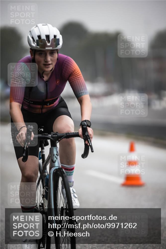 16.08.2026 - KN Förde Triathlon 2026 H.Heesch http://msf.ph/oto/9971262 16.08.2026 09:58:58 Radfahren 138, 156, 174, 254 meine-sportfotos.de
