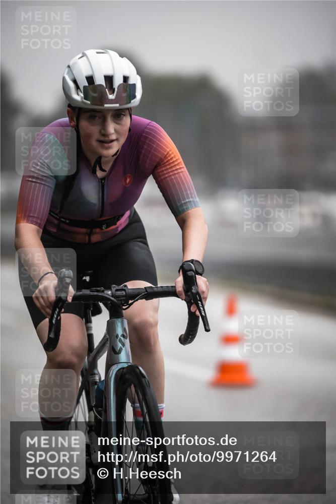 16.08.2026 - KN Förde Triathlon 2026 H.Heesch http://msf.ph/oto/9971264 16.08.2026 09:58:58 Radfahren 138, 156, 174, 254 meine-sportfotos.de